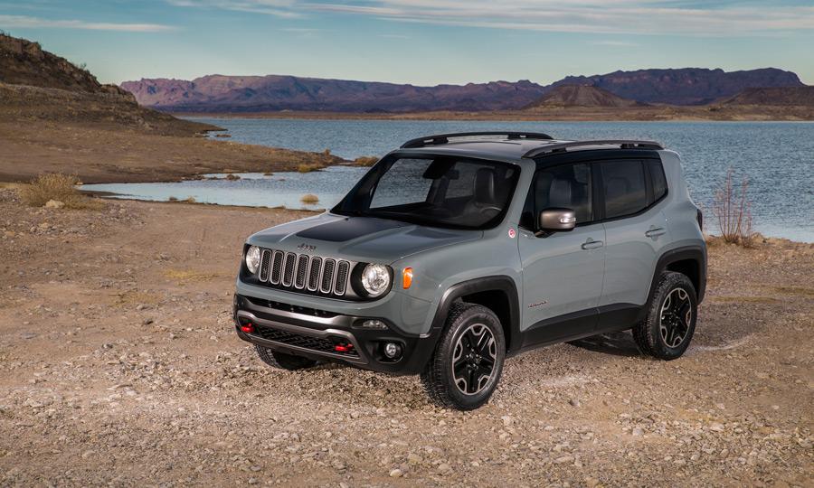 2015-Jeep-Renegade-Trailhawk-photo-gallery